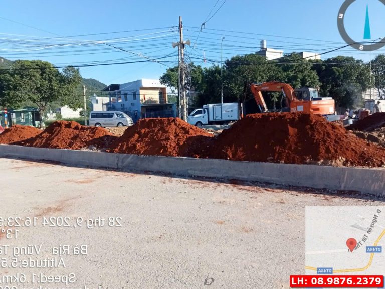 Đất màu cải tạo sân vườn